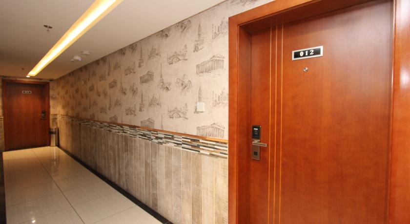 X Platinum Hotel-6