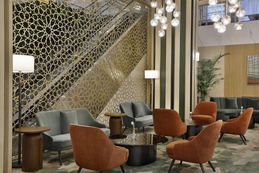 Diyar Ajwa, Tapestry Collection By Hilton-4