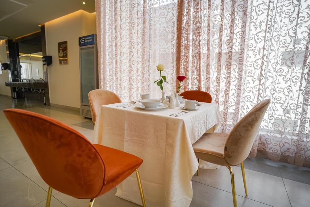 Emaar Legend Hotel-10