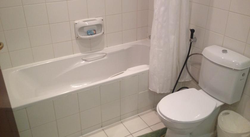 Luxurious Al Rawdah Suites-6