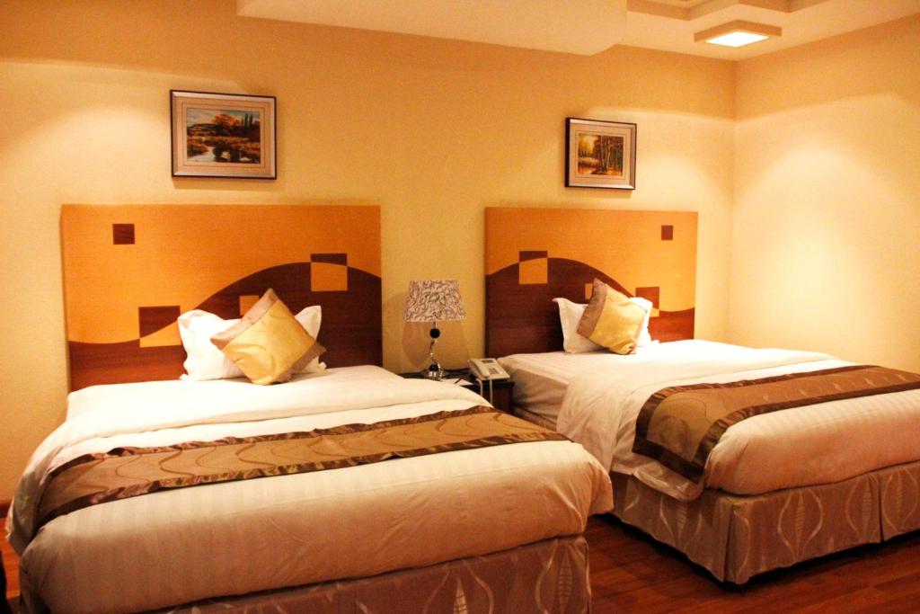 Renz Hotel-2