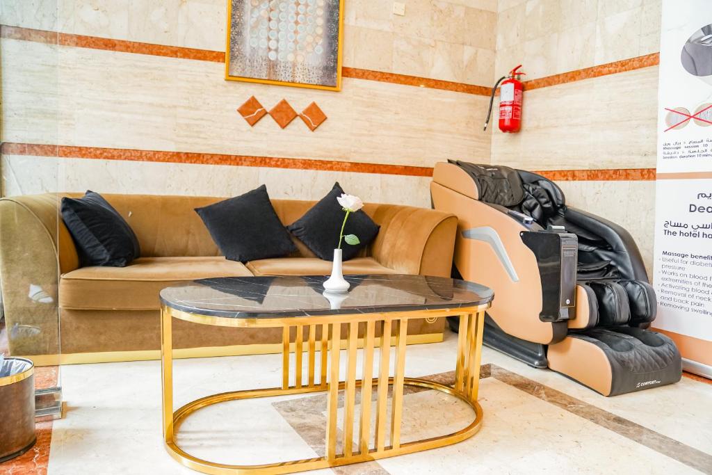 Emaar Al Khalil Hotel-9