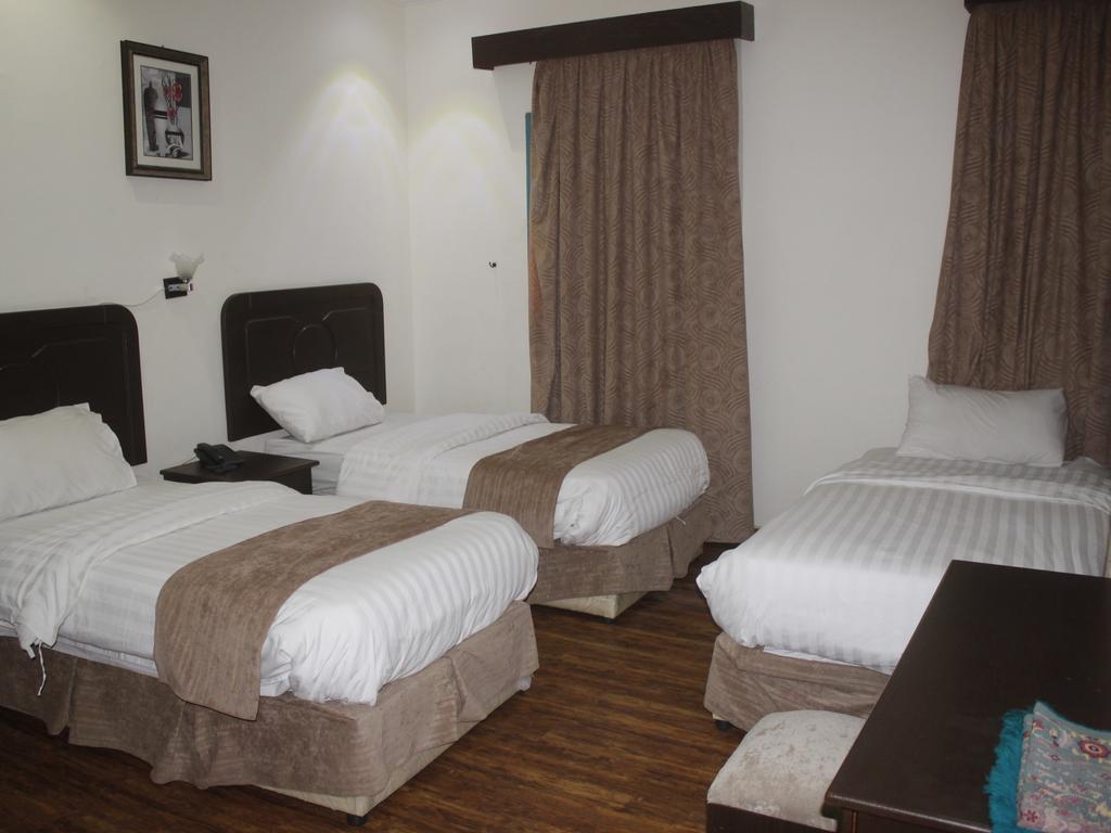 Al Khazrajiah Hotel